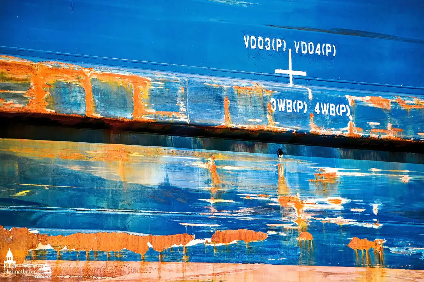 Hamburger Hafen Fotos im Detail - Rostige Schiffsbordwand