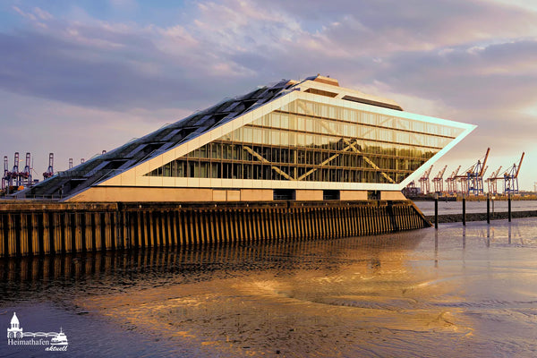 Dockland in der Abendsonne